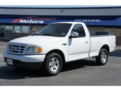 ford f 150 2002 white pickup truck xl gasoline 6 cylinders rear wheel drive 5 speed manual 78217