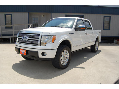 ford f 150 2010 white platinum flex fuel 8 cylinders 4 wheel drive automatic with overdrive 77706