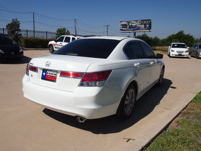 honda accord 2012 white sedan ex l gasoline 4 cylinders front wheel drive automatic 75034