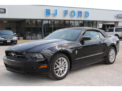 ford mustang 2013 black v6 premium gasoline 6 cylinders rear wheel drive automatic 77575