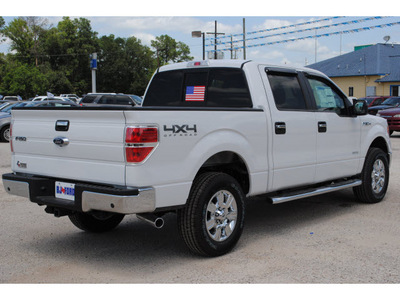 ford f 150 2012 white xlt gasoline 6 cylinders 4 wheel drive automatic 77575