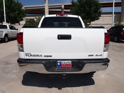 toyota tundra 2012 white grade flex fuel 8 cylinders 4 wheel drive automatic 75034