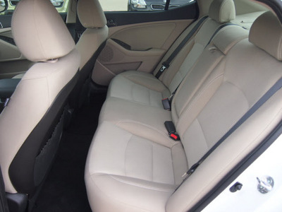 kia optima 2013 white sedan lx gasoline 4 cylinders front wheel drive automatic 75150