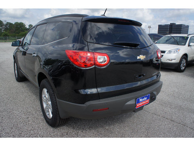 chevrolet traverse 2012 black suv gasoline 6 cylinders front wheel drive not specified 77090
