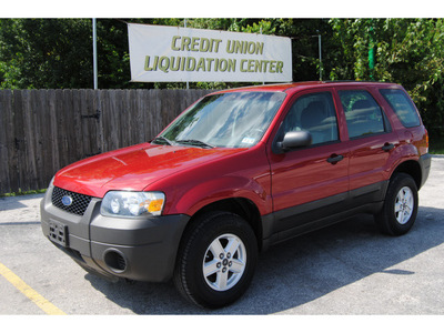 ford escape 2007 dk  red suv xls gasoline 4 cylinders front wheel drive automatic with overdrive 77070