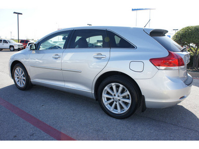 toyota venza 2010 silver suv fwd 4cyl gasoline 4 cylinders front wheel drive automatic 76543