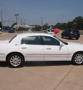 lincoln town car 2011 white sedan signature limited flex fuel 8 cylinders rear wheel drive automatic 76049