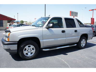 chevrolet avalanche 2005 silver 1500 z71 flex fuel 8 cylinders 4 wheel drive automatic 76543