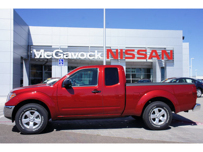 nissan frontier 2011 dk  red sv v6 gasoline 6 cylinders 2 wheel drive automatic 79119