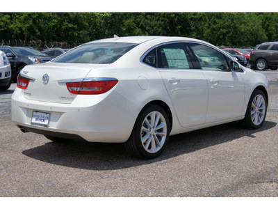 buick verano 2012 white sedan leather group gasoline 4 cylinders front wheel drive automatic 77074