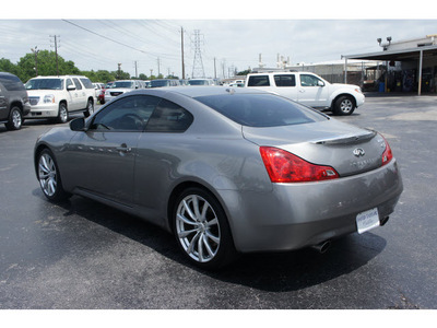 infiniti g37 2009 gray coupe gasoline 6 cylinders rear wheel drive shiftable automatic 77074