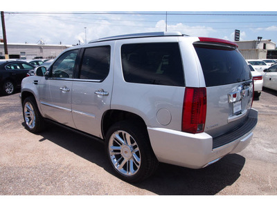 cadillac escalade 2013 silver suv platinum edition flex fuel 8 cylinders rear wheel drive automatic 77074