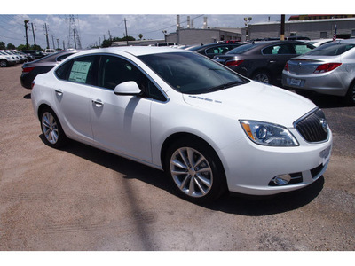 buick verano 2012 off white sedan leather group gasoline 4 cylinders front wheel drive automatic 77074