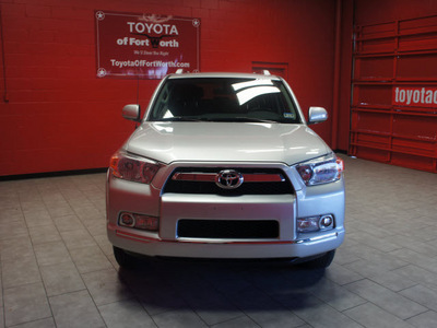 toyota 4runner 2010 silver suv sr5 gasoline 6 cylinders 2 wheel drive automatic 76116