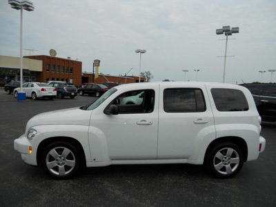 chevrolet hhr 2009 white suv ls gasoline 4 cylinders front wheel drive automatic 60007