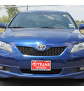toyota camry 2007 blue sedan se gasoline 4 cylinders front wheel drive automatic 77338