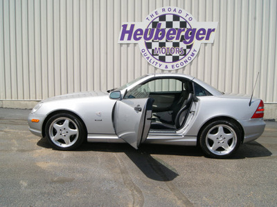 mercedes benz slk class 1999 silver slk230 sport gasoline 4 cylinders rear wheel drive automatic 80905