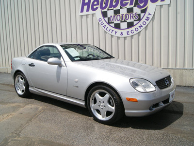 mercedes benz slk class 1999 silver slk230 sport gasoline 4 cylinders rear wheel drive automatic 80905