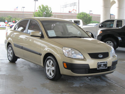 kia rio 2008 beige sedan lx gasoline 4 cylinders front wheel drive automatic with overdrive 77477