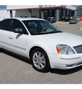 ford five hundred 2005 white sedan limited gasoline 6 cylinders front wheel drive automatic 76543