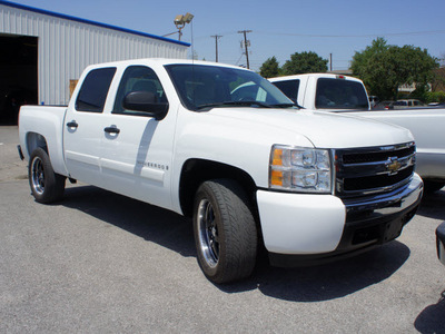 chevrolet silverado 1500 2008 white lt1 gasoline 8 cylinders 2 wheel drive automatic 75062