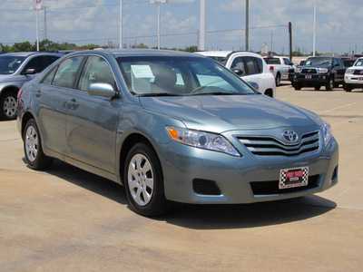 toyota camry 2011 green sedan le gasoline 4 cylinders front wheel drive automatic with overdrive 77469