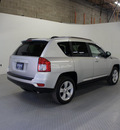jeep compass 2011 silver suv latitude gasoline 4 cylinders 2 wheel drive automatic 75219