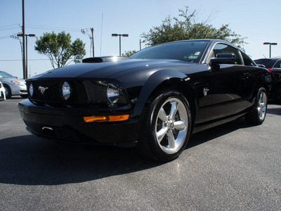 ford mustang 2009 black coupe gt deluxe gasoline 8 cylinders rear wheel drive 5 speed manual 75075