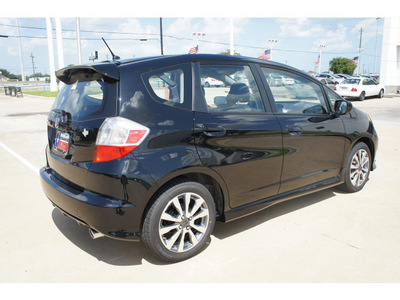 honda fit 2012 black hatchback sport gasoline 4 cylinders front wheel drive automatic 77034