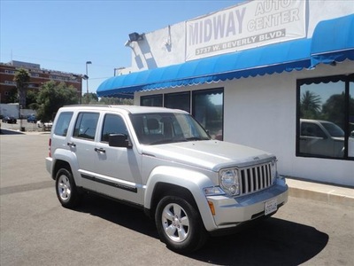 jeep liberty 2012 white suv sport gasoline 6 cylinders 2 wheel drive automatic 90004