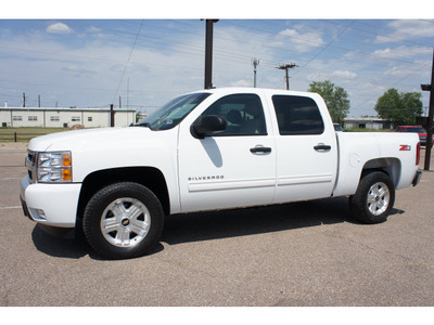 chevrolet silverado 1500 2011 white lt 8 cylinders automatic 76710