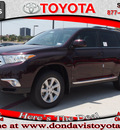 toyota highlander 2012 dk  red suv se 6 cylinders automatic 76011