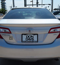 toyota camry 2012 silver sedan se 4 cylinders automatic 76011