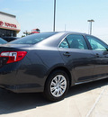 toyota camry 2012 gray sedan le 4 cylinders automatic 76011