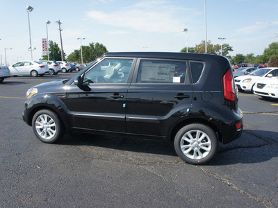 kia soul 2013 shadow hatchback gasoline 4 cylinders front wheel drive automatic 19153