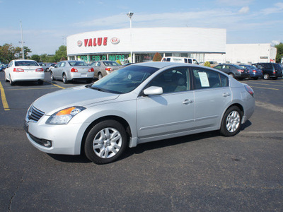 nissan altima 2009 silver sedan gasoline 4 cylinders front wheel drive automatic 19153