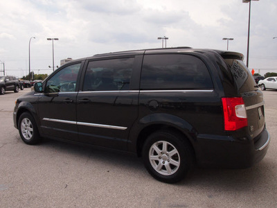 chrysler town and country 2012 black van touring flex fuel 6 cylinders front wheel drive automatic 76011