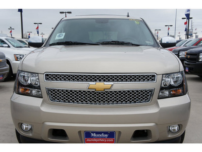 chevrolet tahoe 2012 gold suv flex fuel 8 cylinders 2 wheel drive 6 spd auto,elec cntlled s 77090