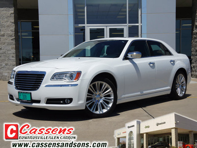 chrysler 300 2011 white sedan c gasoline 8 cylinders rear wheel drive automatic 62034