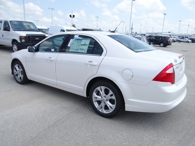 ford fusion 2012 white sedan se gasoline 4 cylinders front wheel drive 6 speed automatic 77388