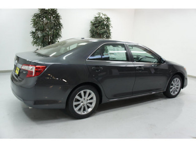 toyota camry 2012 gray sedan xle gasoline 4 cylinders front wheel drive automatic 91731