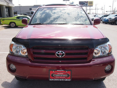 toyota highlander 2007 red suv gasoline 6 cylinders front wheel drive automatic with overdrive 76011