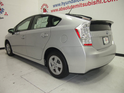 toyota prius 2010 silver i hybrid 4 cylinders front wheel drive cont  variable trans  75150