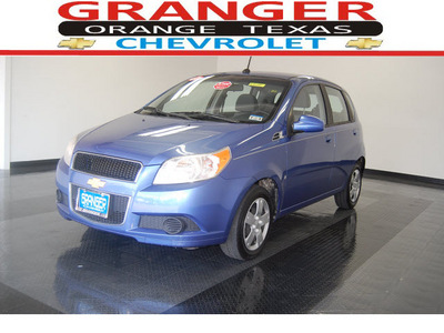 chevrolet aveo 2009 blue hatchback lt gasoline 4 cylinders front wheel drive not specified 77630