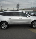 chevrolet traverse 2009 silver suv lt gasoline 6 cylinders all whee drive automatic 79925