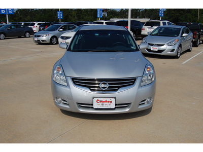 nissan altima 2011 silver sedan 2 5 s gasoline 4 cylinders front wheel drive automatic with overdrive 77656