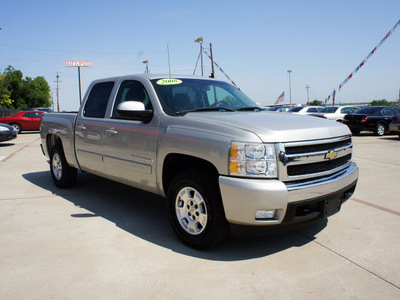 chevrolet silverado 1500 2008 silver lt1 gasoline 8 cylinders 2 wheel drive automatic 75141