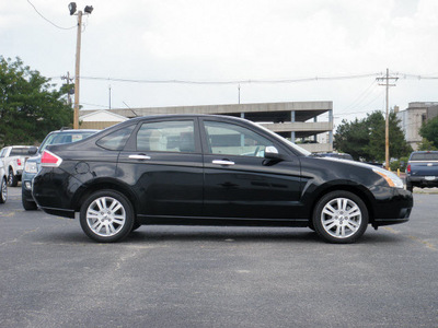 ford focus 2010 black sedan sel gasoline 4 cylinders front wheel drive automatic with overdrive 61832