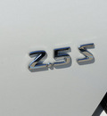 nissan altima 2010 white sedan 2 5 s 4 cylinders automatic 76087