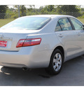 toyota camry 2007 silver sedan le gasoline 4 cylinders front wheel drive automatic 77338